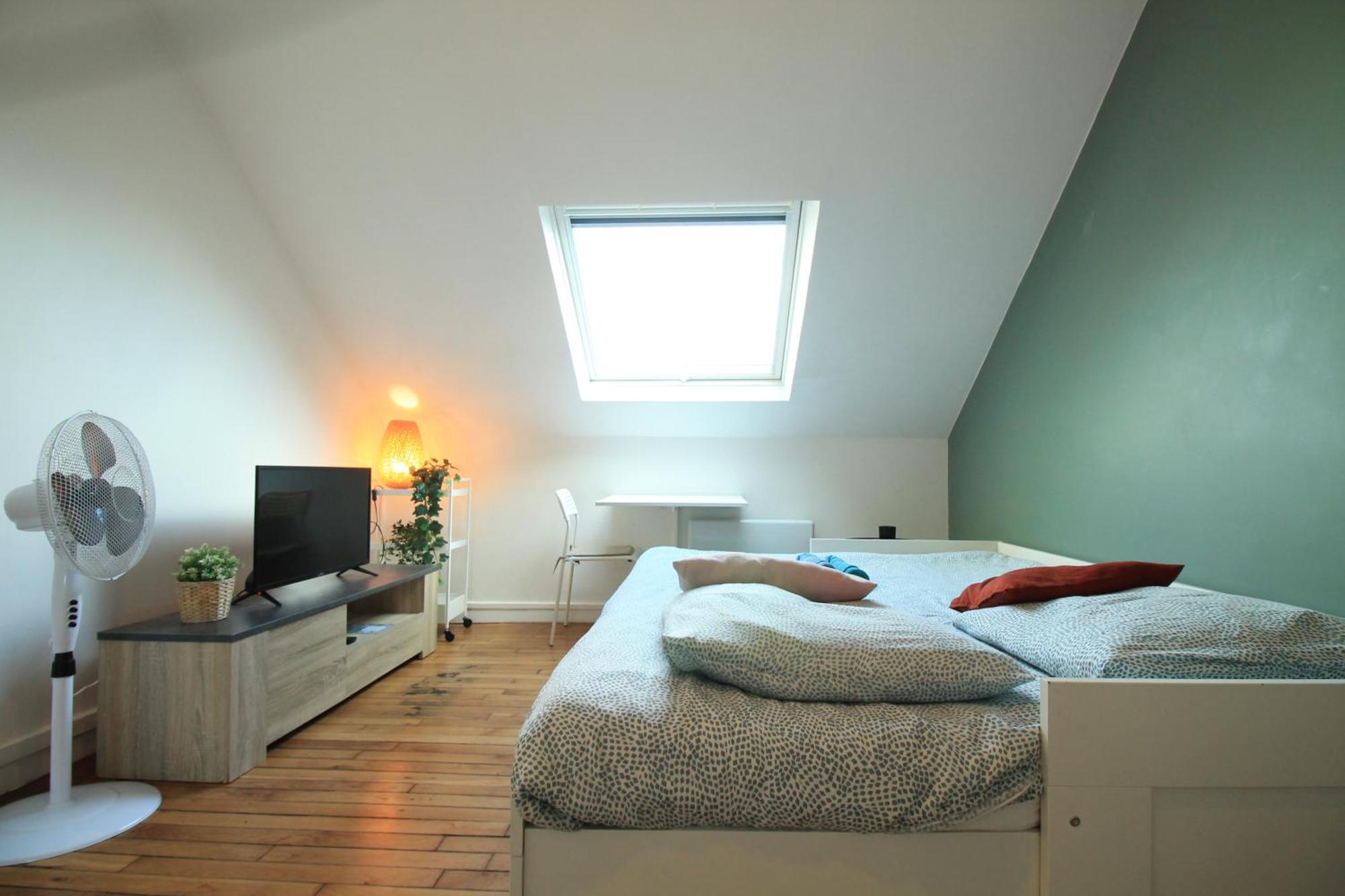Disponible - Appartement Entier - 10Mn Rer B Aeroport Cdg - Paris Gare Du Nord, T11 Express, Le Bourget, Tout Equipe, Netflix Gratuit, 3 Personnes, 4Eme Etage, Escaliers, Parc Des Expositions, Parking Rue Gratuit Apres 19H ดร็องซี ภายนอก รูปภาพ