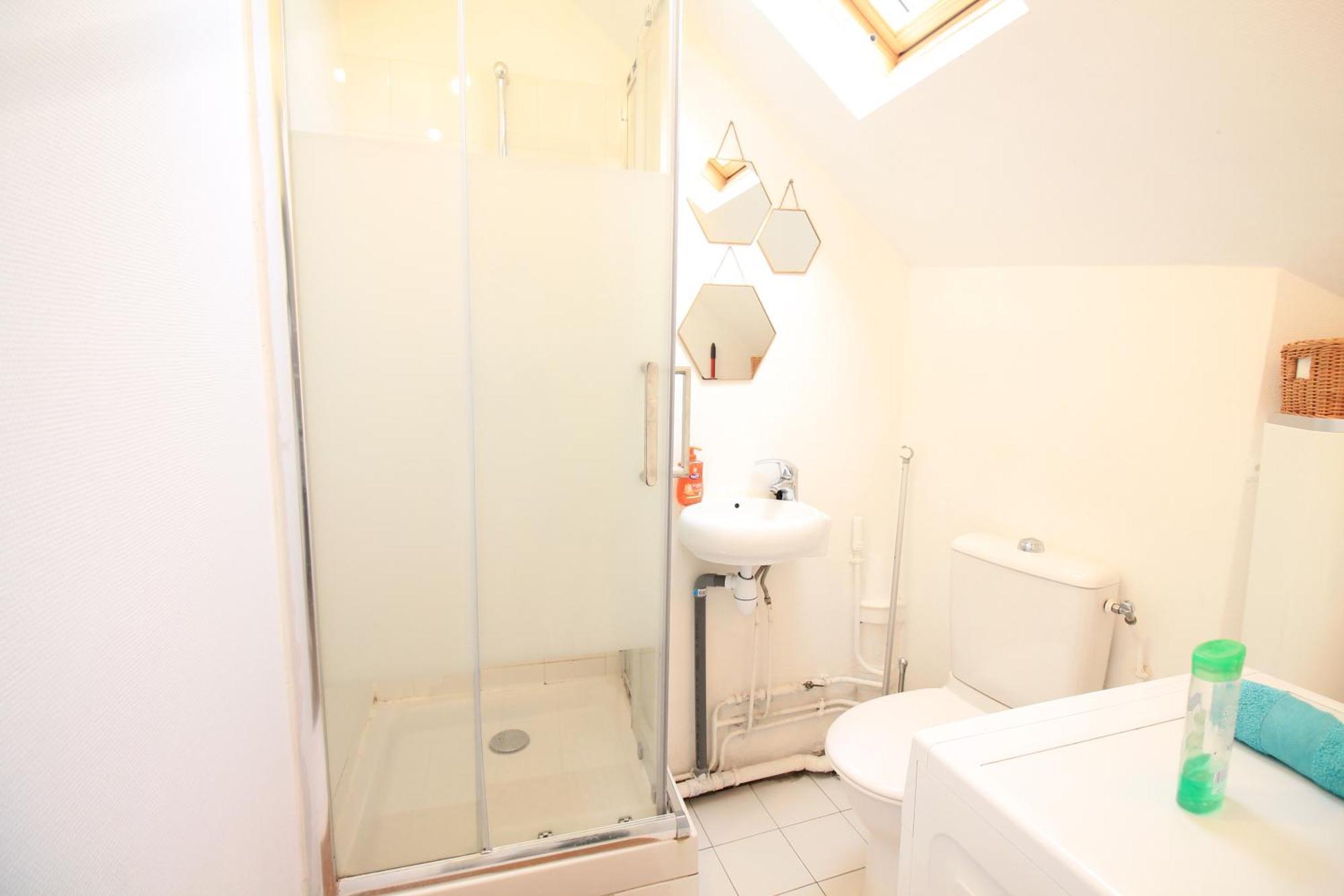 Disponible - Appartement Entier - 10Mn Rer B Aeroport Cdg - Paris Gare Du Nord, T11 Express, Le Bourget, Tout Equipe, Netflix Gratuit, 3 Personnes, 4Eme Etage, Escaliers, Parc Des Expositions, Parking Rue Gratuit Apres 19H ดร็องซี ภายนอก รูปภาพ